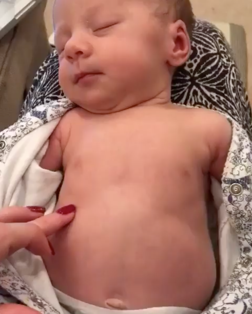 1 month deals baby breathing fast