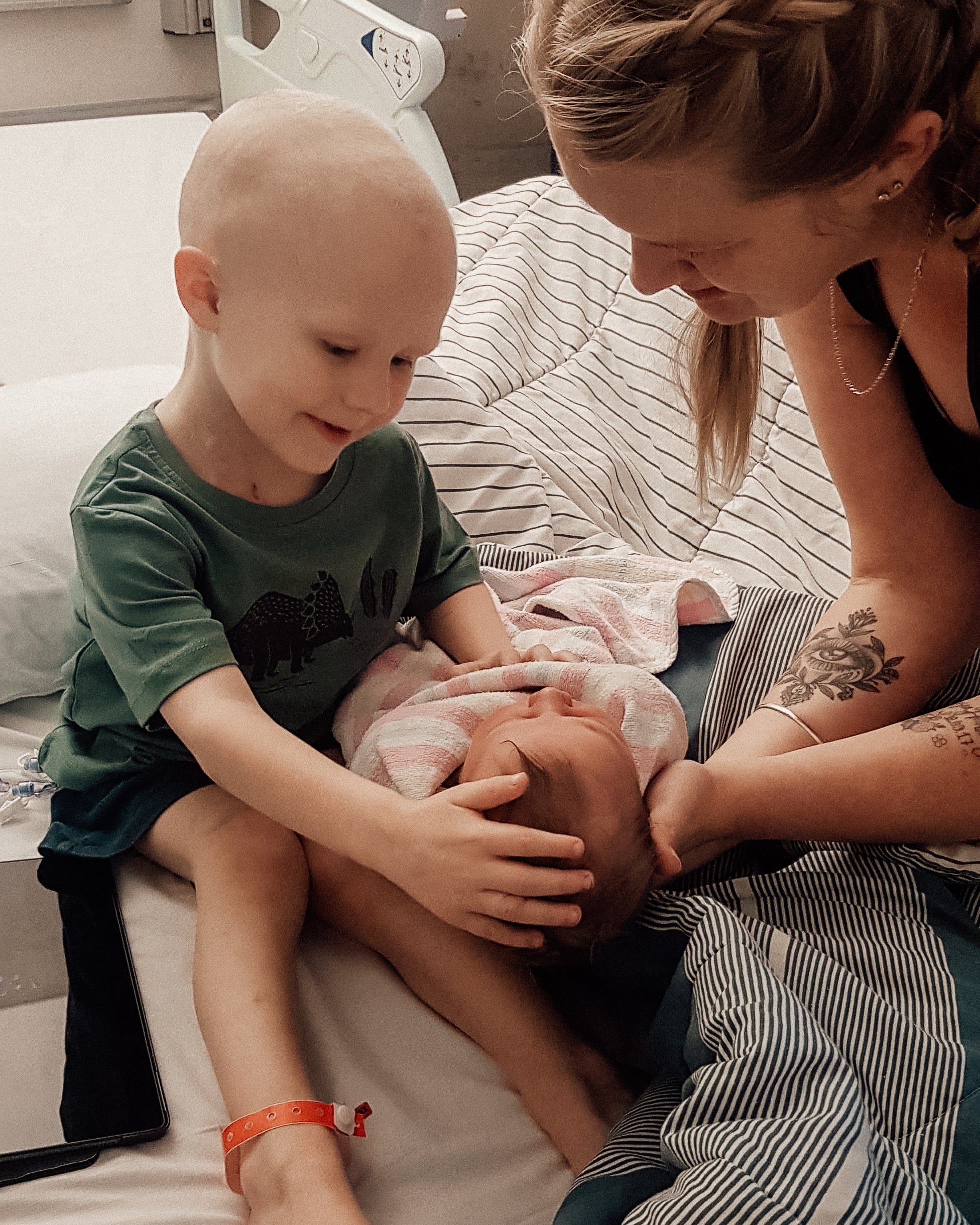 "When I was 22 weeks pregnant with my second... my 3-year-old was diagnosed with stage 5 cancer." 💔