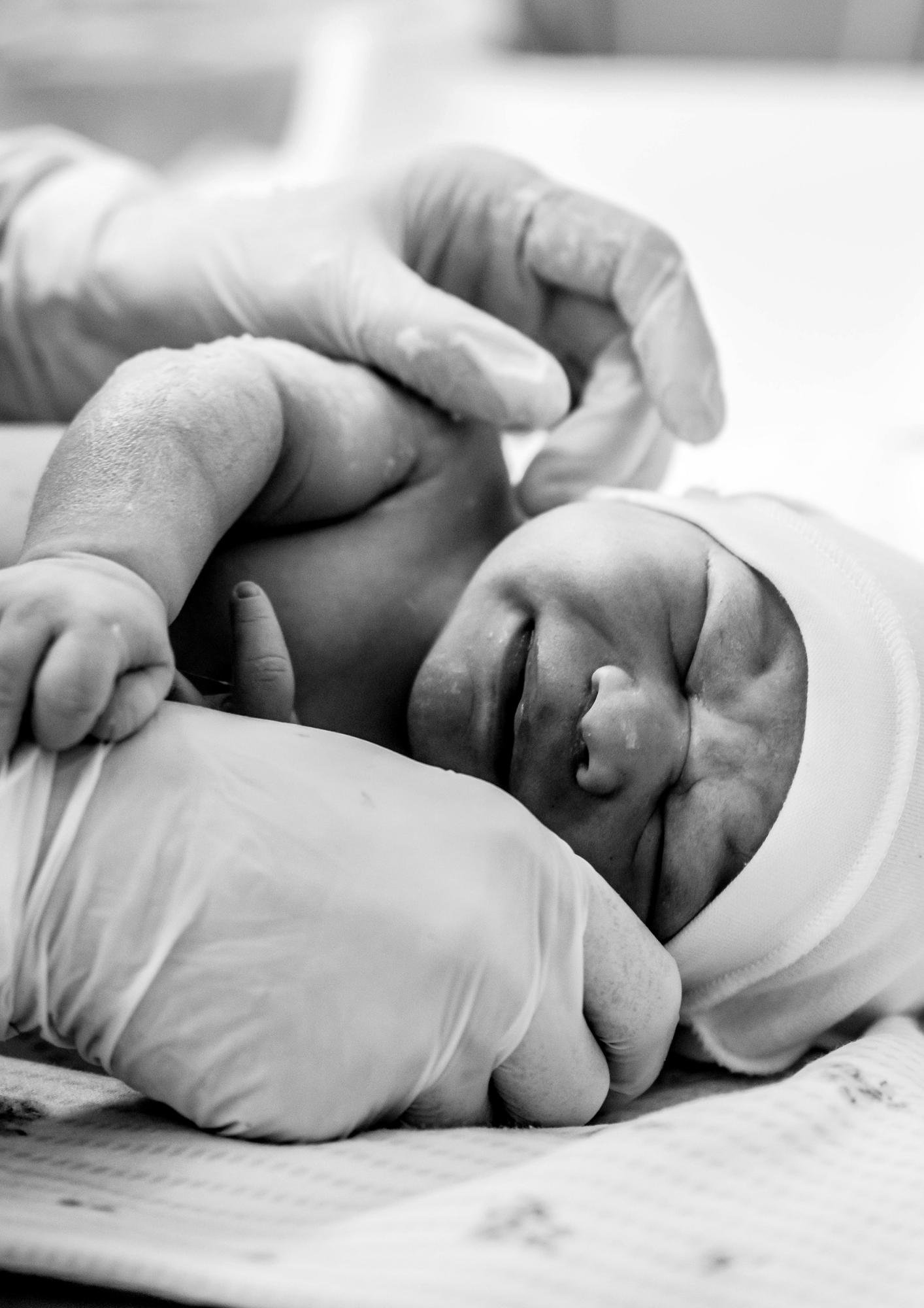 8 things expecting parents need to know about birth + postpartum stay in hospital